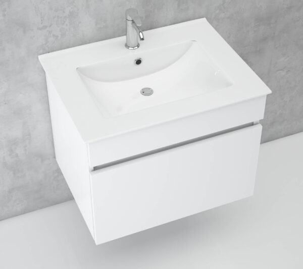 White Contractor 600WH
